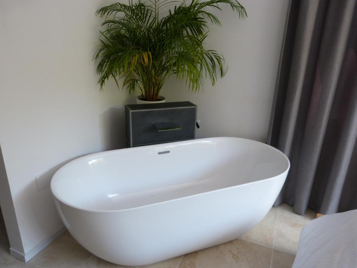 Huize Triangel - Wellness Studio Met Sauna Noordwolde  エクステリア 写真